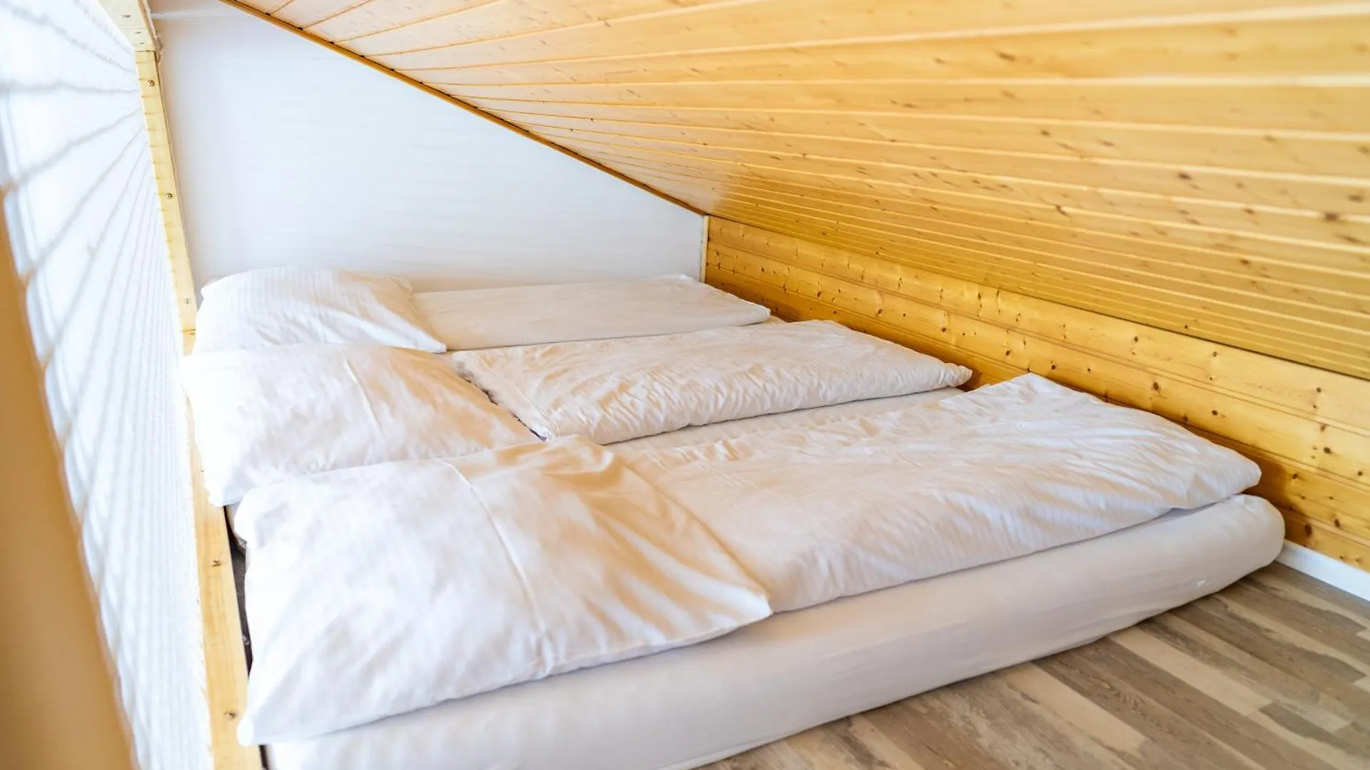 Sweet Rooms Bubesheim Apartamento